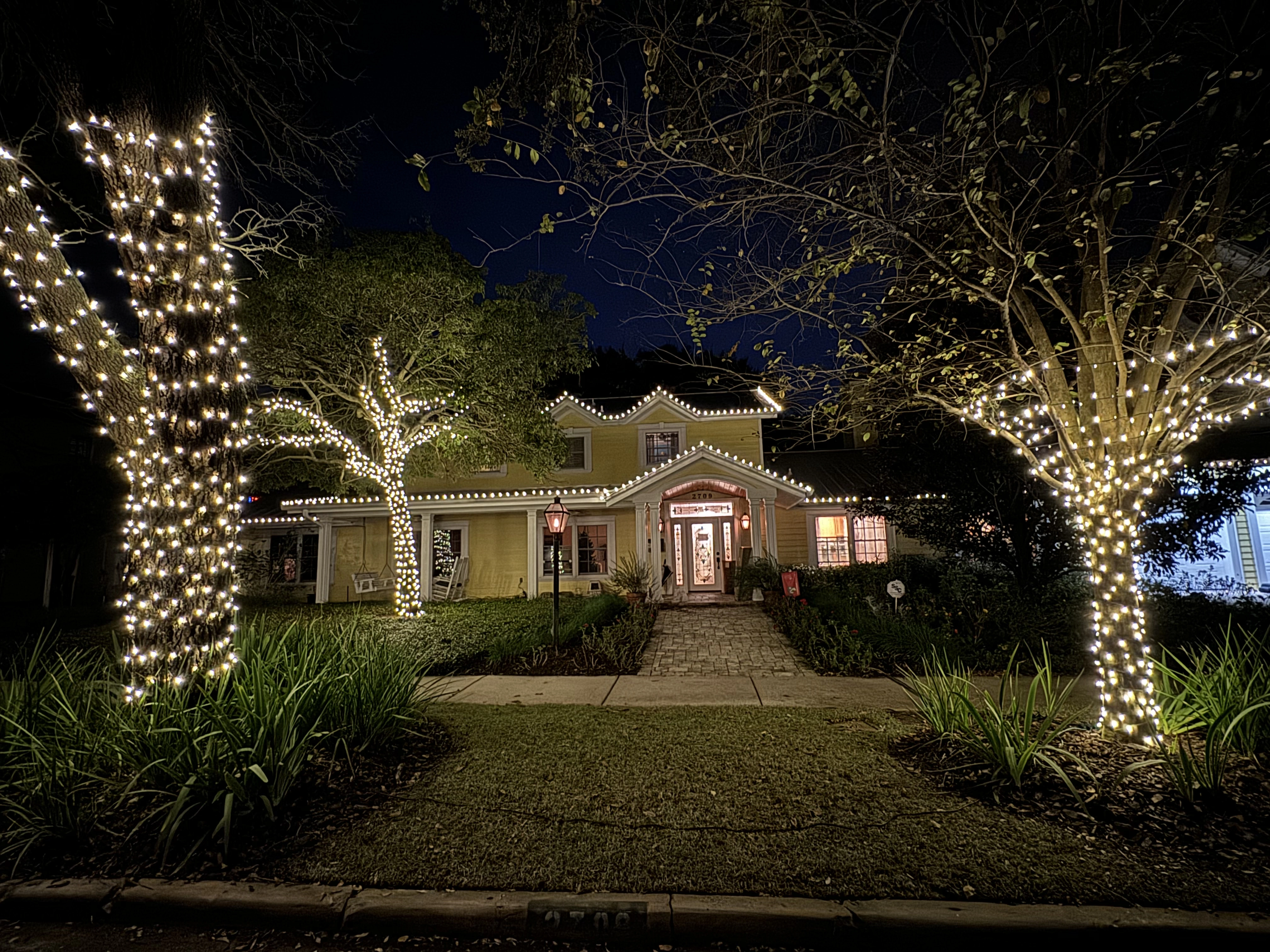 Christmas lights installation work | All Around Handyman